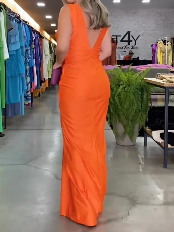 Solid Color V-back Sleeveless V-neck Maxi Dresses