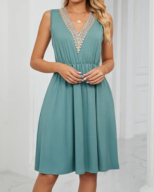 Solid Color V-neck Stitching Sleeveless Pocket Waist Dress